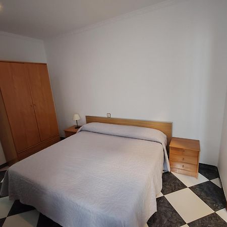 Hostal Los Amigos Сируэла Экстерьер фото