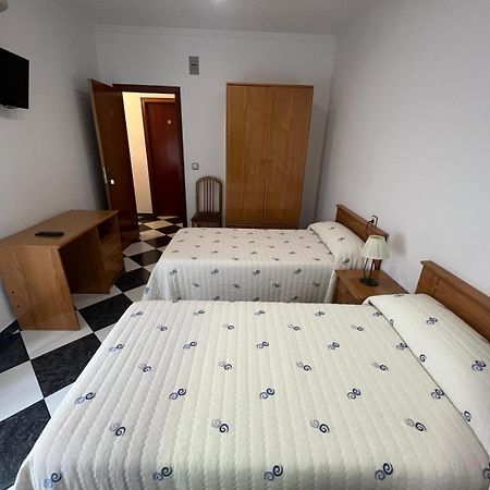 Hostal Los Amigos Сируэла Экстерьер фото
