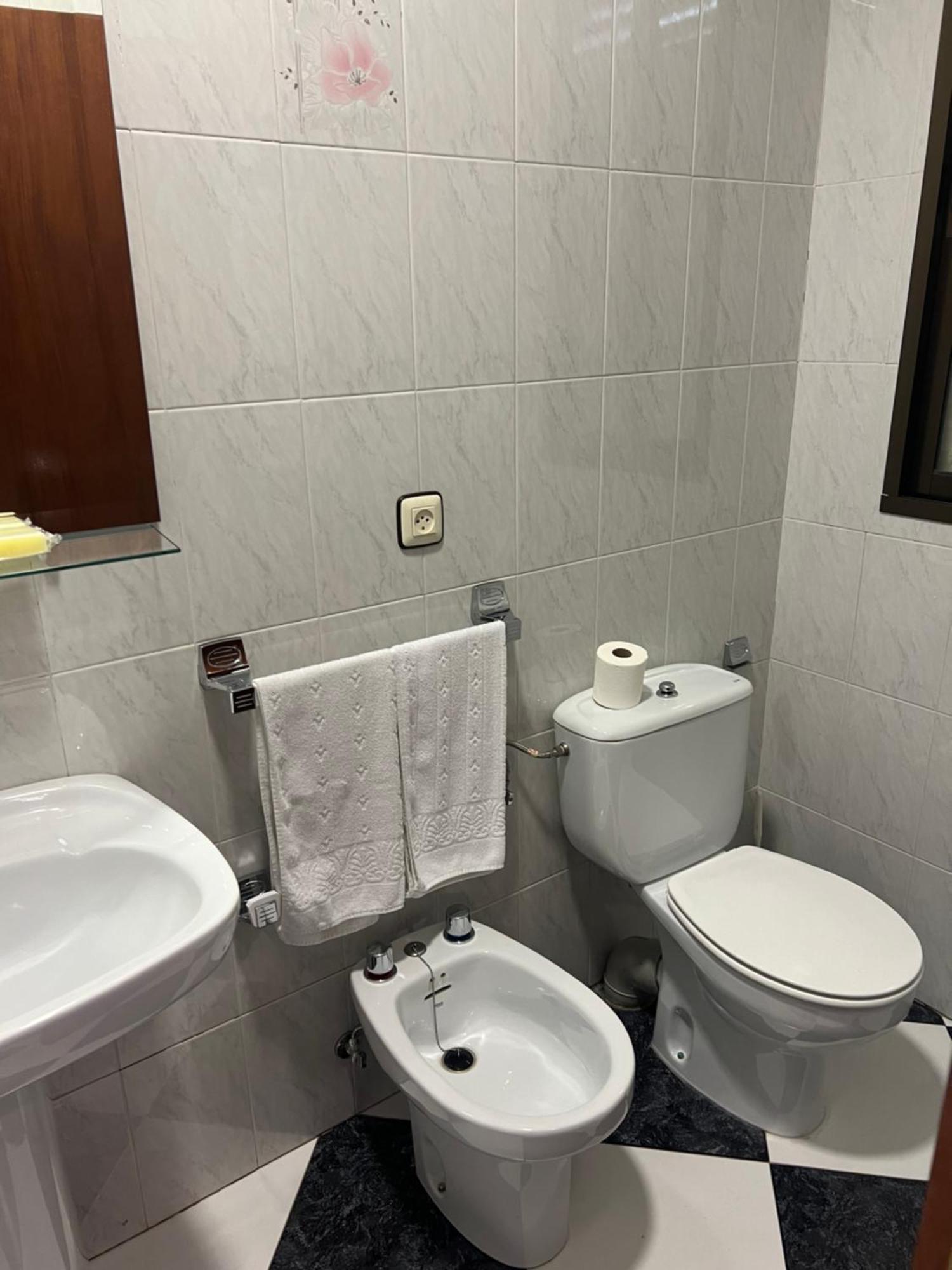 Hostal Los Amigos Сируэла Экстерьер фото