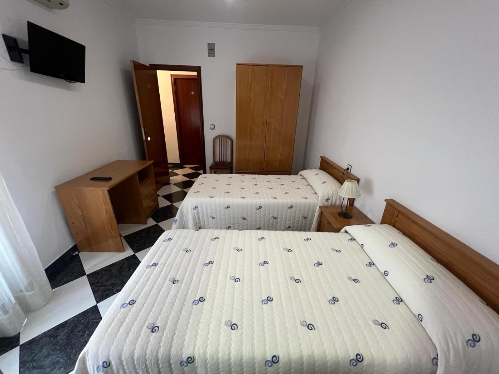 Hostal Los Amigos Сируэла Экстерьер фото